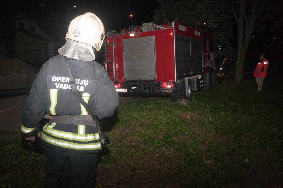 Dėl Žvėryne kilusio gaisro buvo uždaryta gatvė