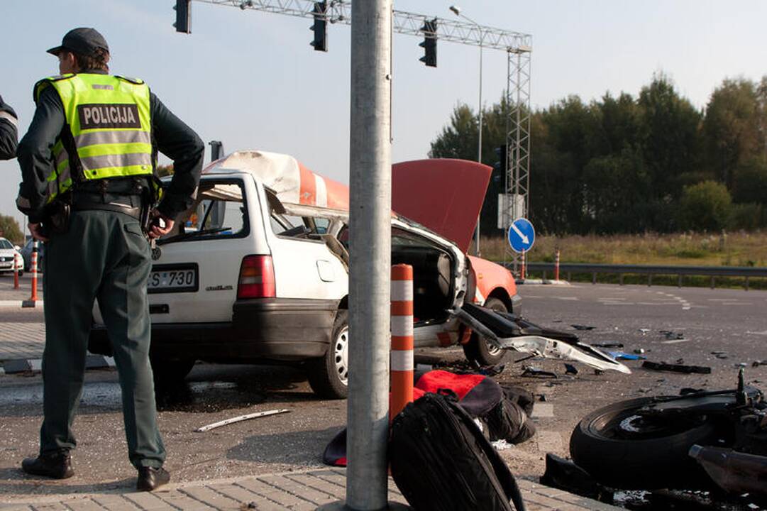 Per avariją šalia Vilniaus žuvo motociklininkas (papildyta)