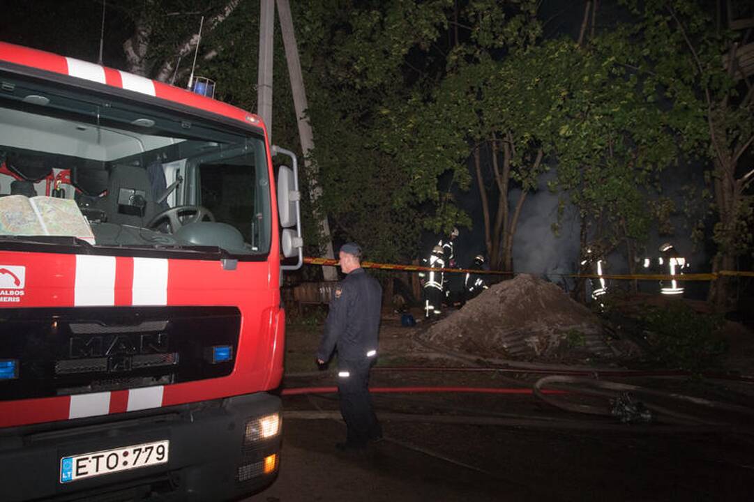 Dėl Žvėryne kilusio gaisro buvo uždaryta gatvė