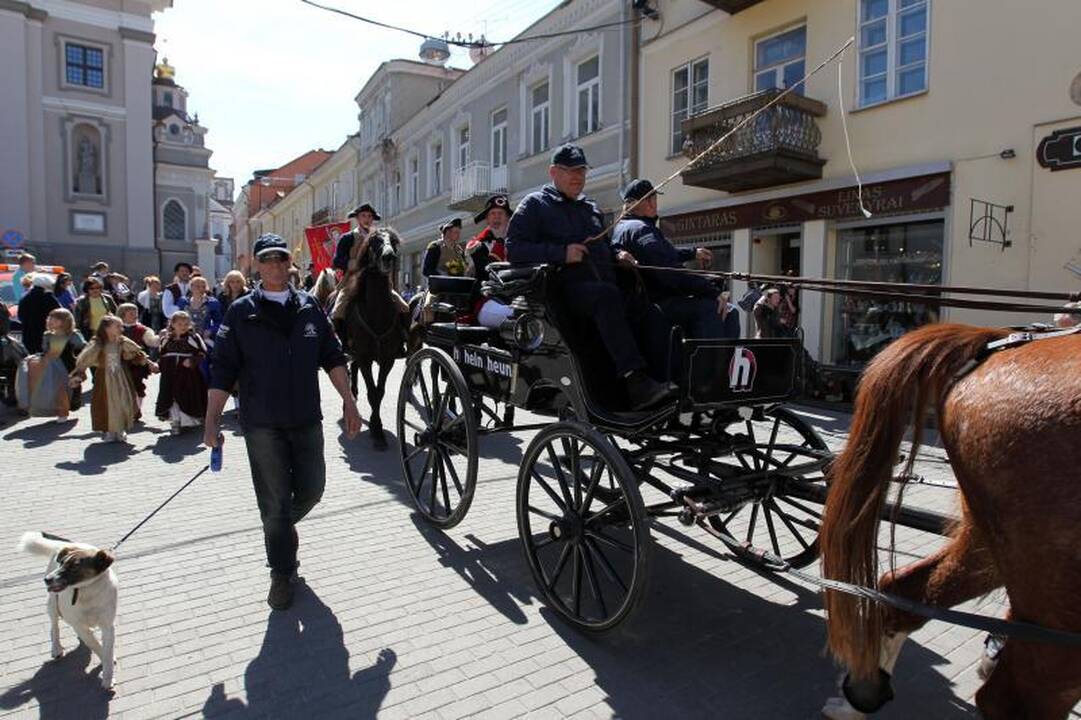 Vilniuje iškilmingai sutiktas Napoleonas Bonapartas