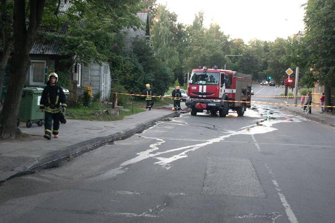 Žvėryne degė dar vienas medinis namas