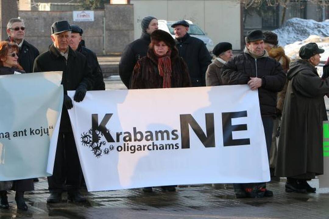 Kauniečiai protestavo prieš „krabų“ koaliciją