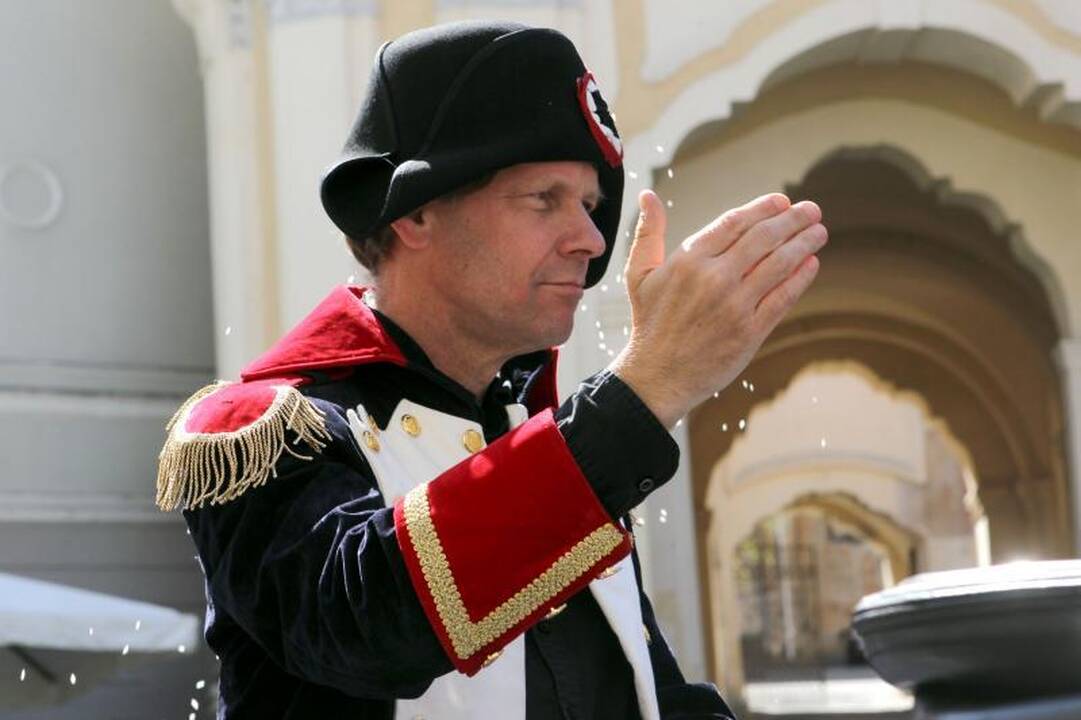 Vilniuje iškilmingai sutiktas Napoleonas Bonapartas