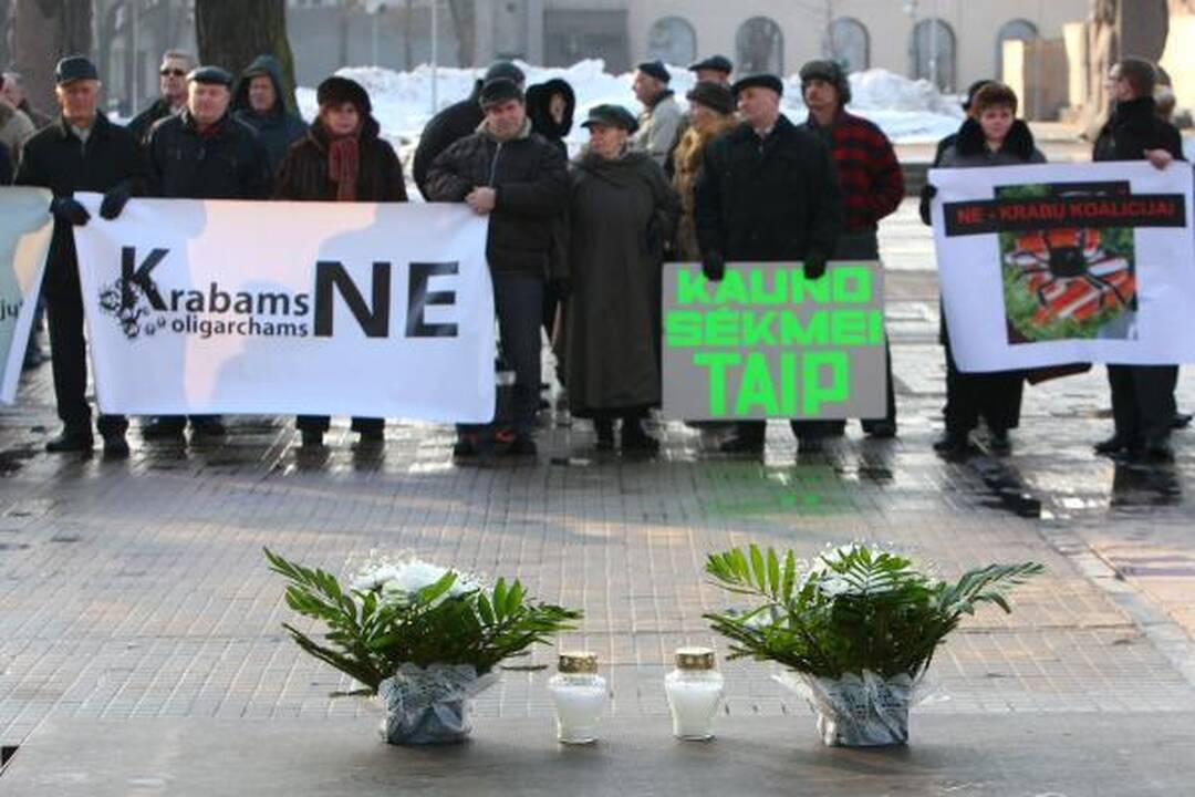 Kauniečiai protestavo prieš „krabų“ koaliciją