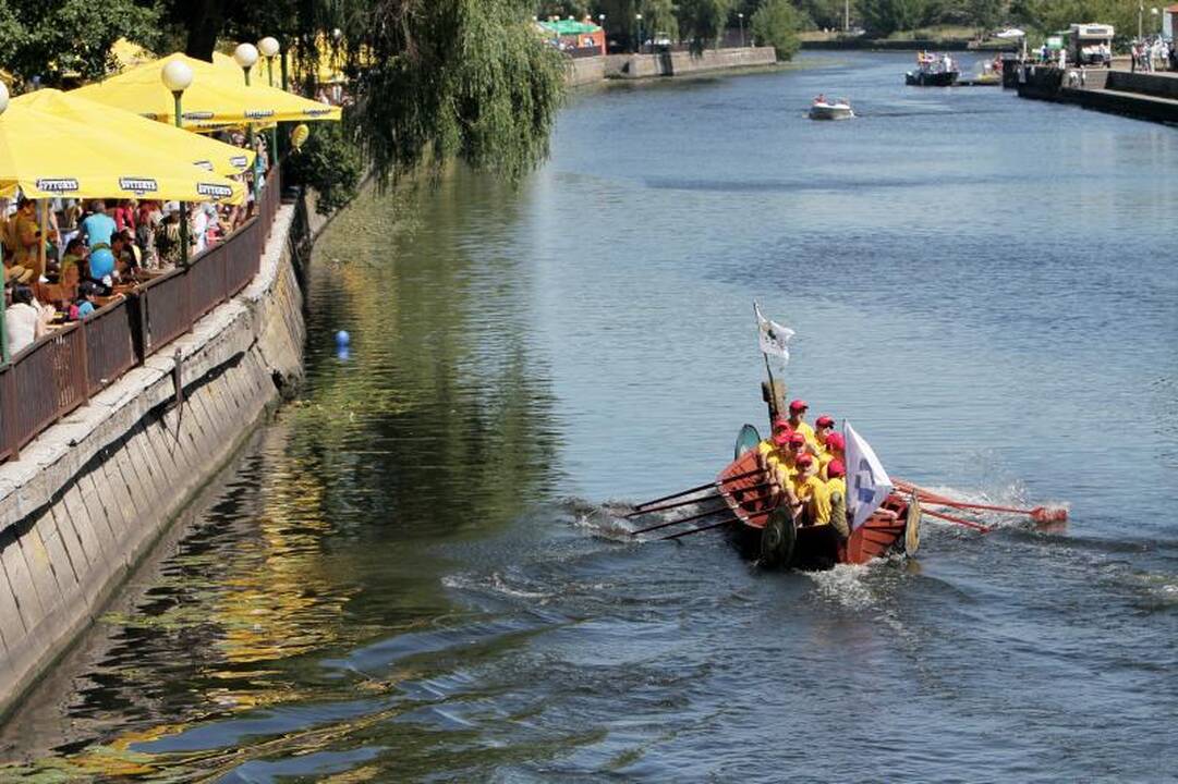 Danės upėje – „drakonų“ laivų lenktynės 