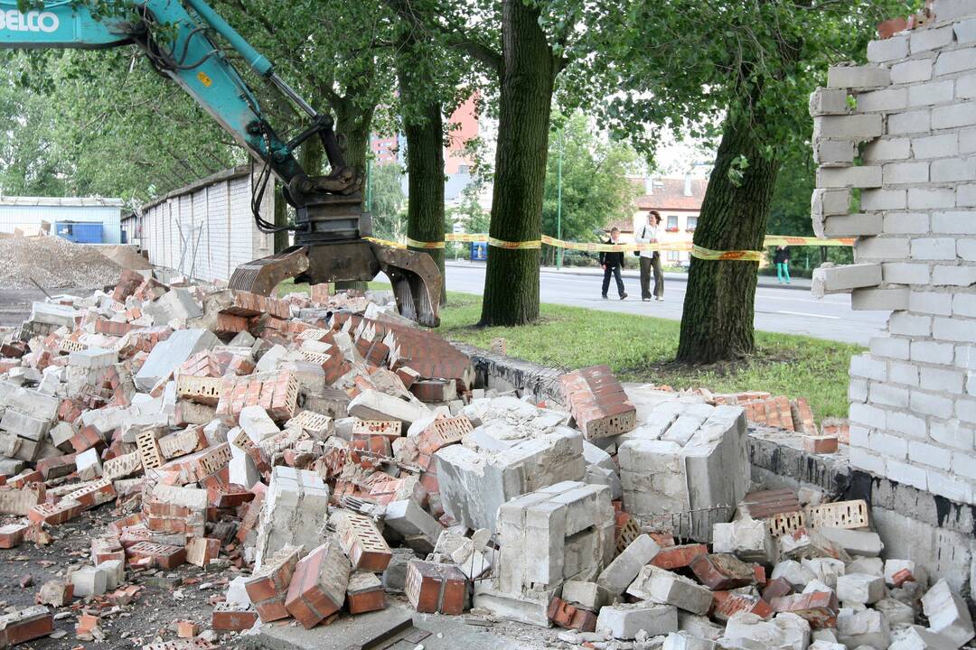 Griuvo klaipėdietiška Berlyno siena