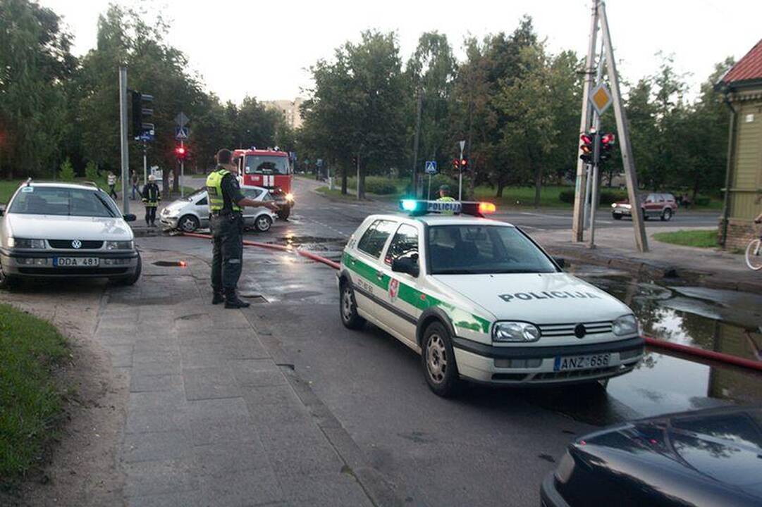 Žvėryne degė dar vienas medinis namas