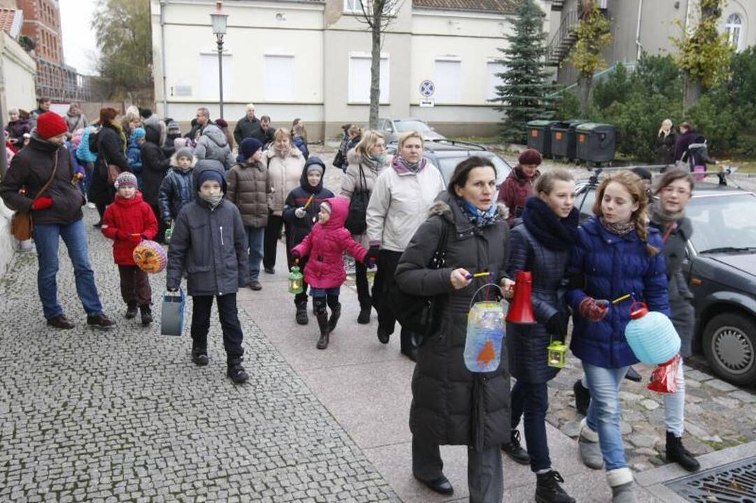 Šv. Martyno dieną - šimtų mažųjų klaipėdiečių eisena su žibintais
