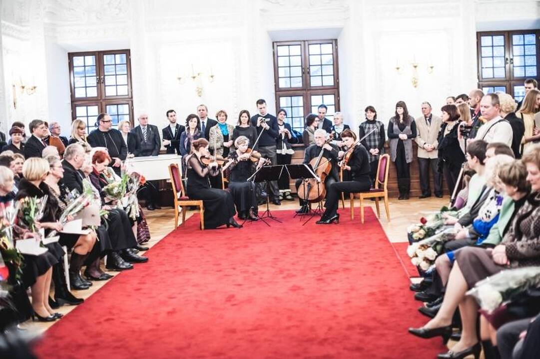 Rotušėje išdalyti Gerumo kristalai (apdovanotųjų sąrašas)