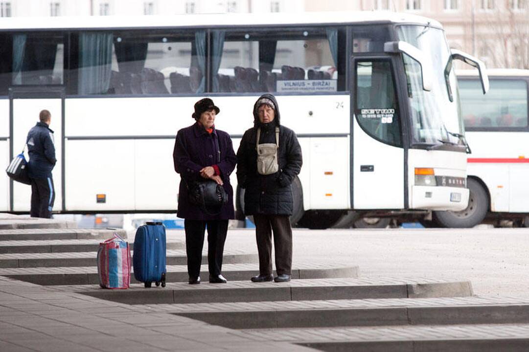 Šaltis koreguoja vežėjų planus: neišvyko kai kurie autobusai