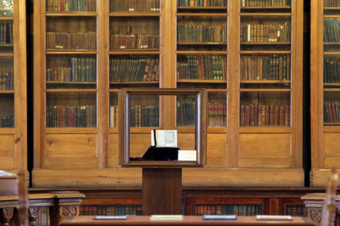 VU bibliotekoje eksponuojamas M.Mažvydo „Katekizmas“