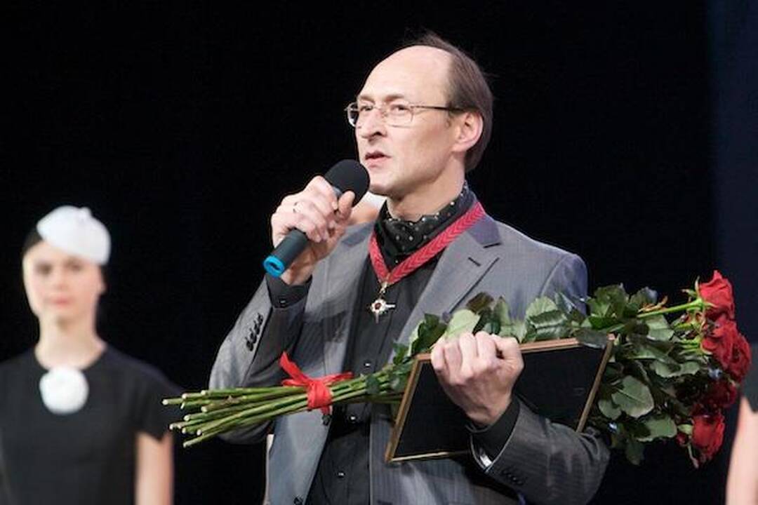 Teatro žmonėms - „Auksiniai scenos kryžiai“