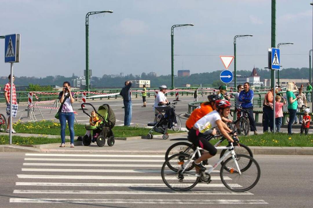 Kaune sekmadienį surengtas dviračių maratonas