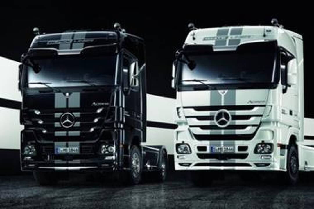 „Mercedes-Benz Actros“: išskirtinės „Black Liner“ ir „White Liner“ versijos