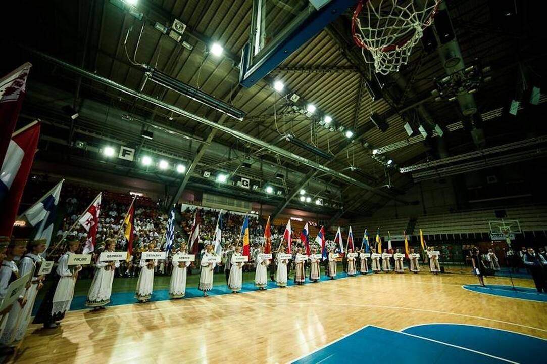 Halėje iškilmingai pradėtas Europos veteranų krepšinio čempionatas