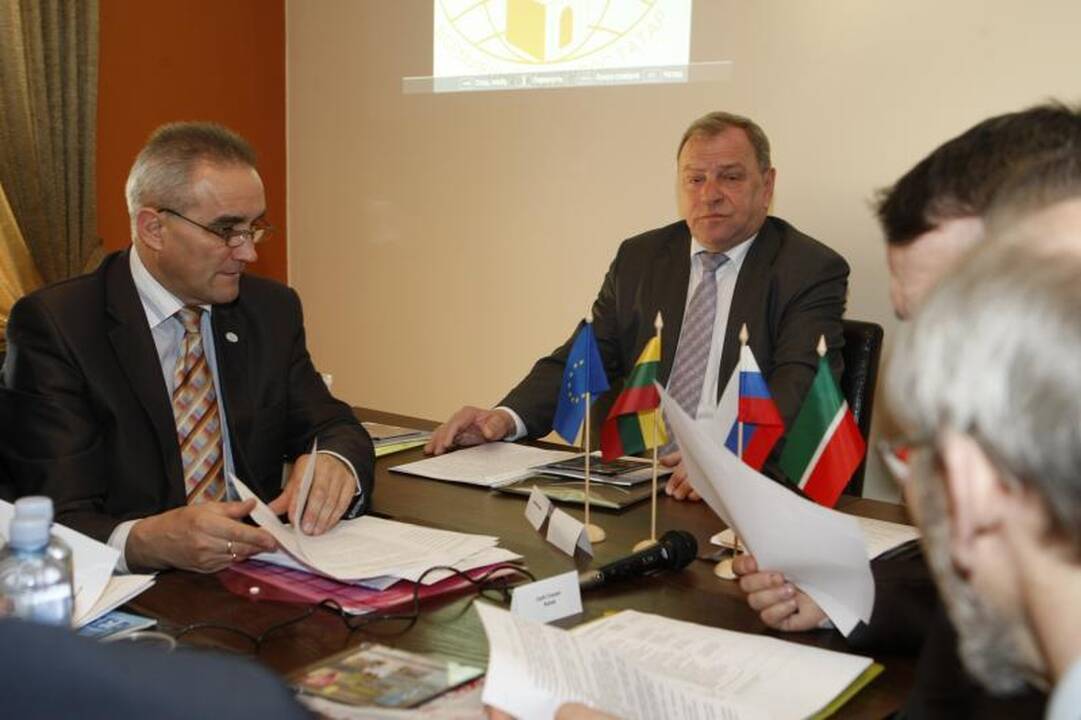 Totoriai mokosi iš lietuvių išlaikyti savo kultūrą ir tradicijas