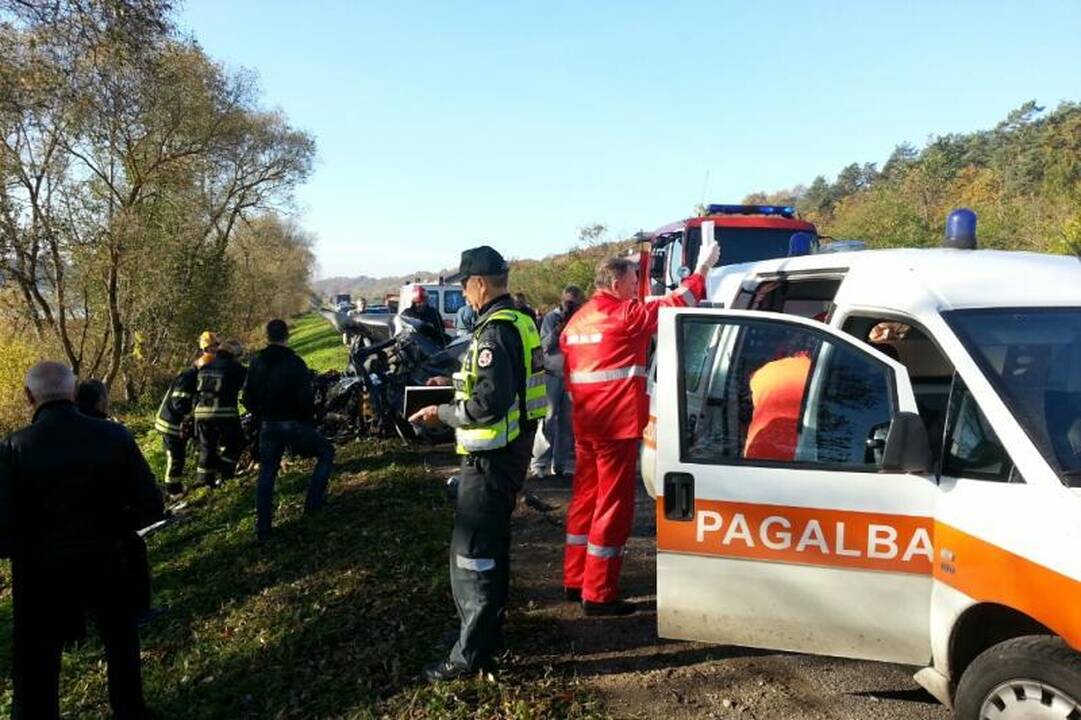„Kviečiu šokti“ mediumas: Erikai – du, Inetai – prisipažinimai meilėje