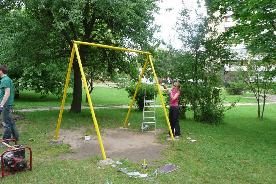 Kelios žaidimų aikštelės prikeltos antram gyvenimui