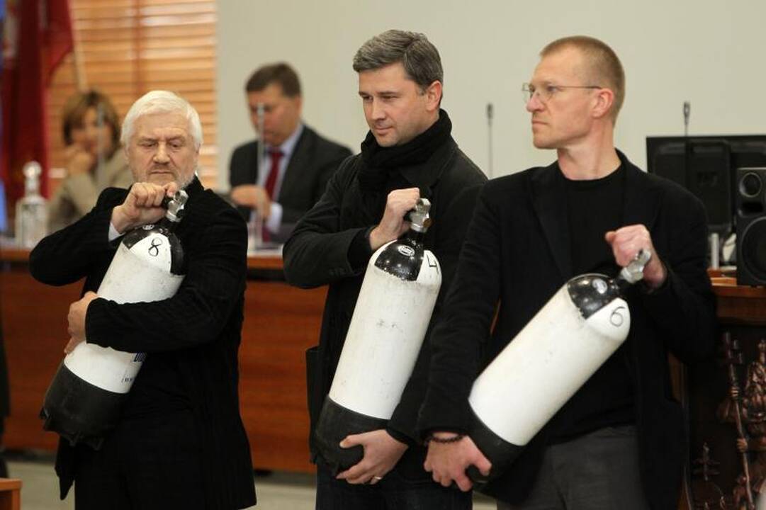 Aktoriai įpūtė gaivaus oro Vilniaus tarybai (papildyta 16.28)