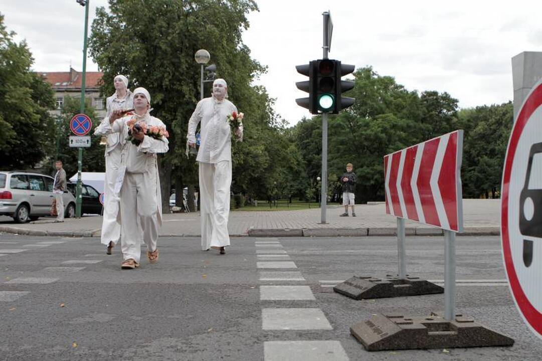 Klaipėdos jubiliejaus rytą – malonios staigmenos gyventojams 