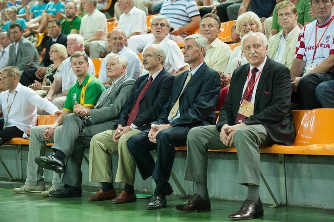 Halėje iškilmingai pradėtas Europos veteranų krepšinio čempionatas