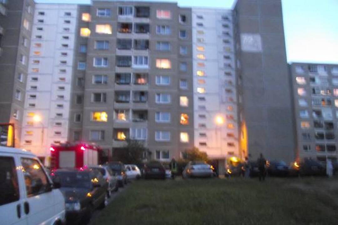 Ugniagesiai skubėjo gesinti svylančio puodo