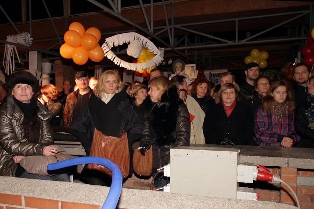 Klaipėdos turgavietę okupavo menininkai  