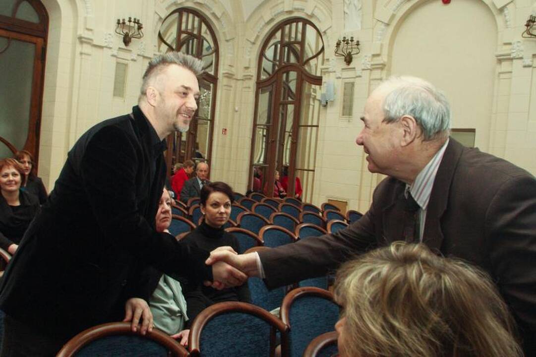 A. Mamontovas apdovanotas už santarvės puoselėjimą