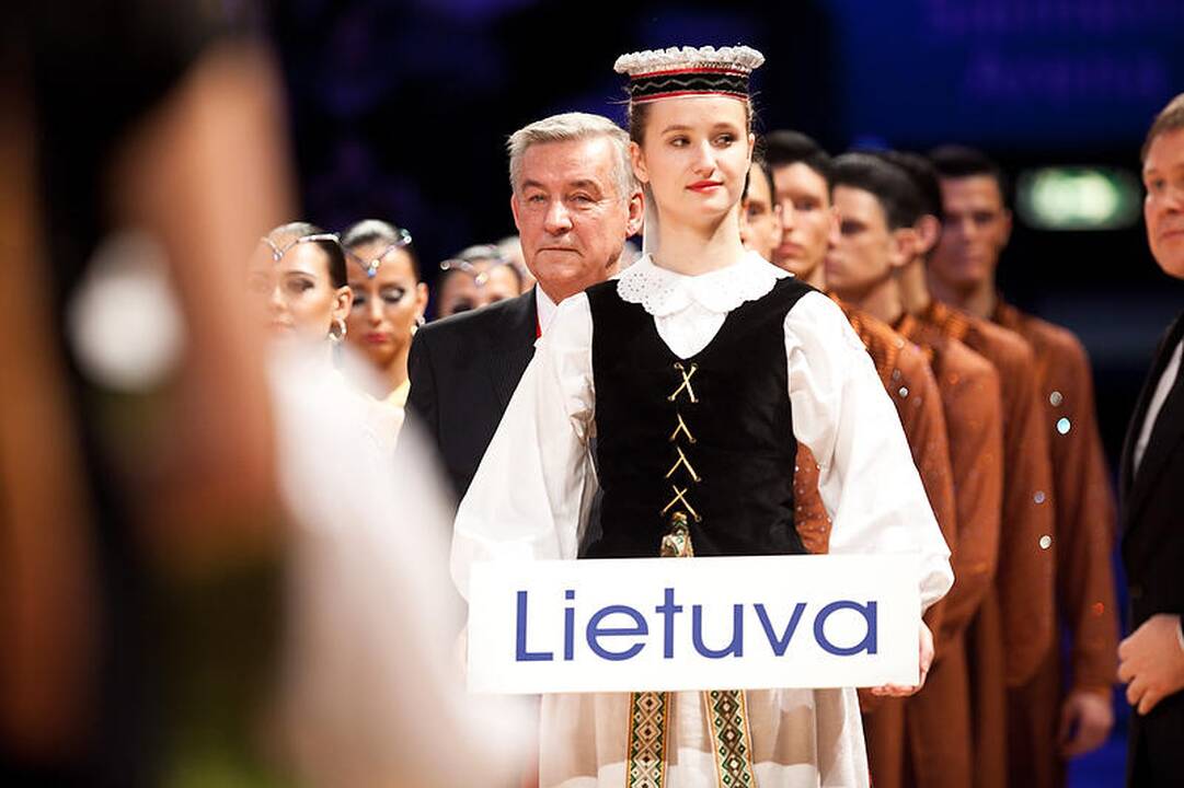Pasaulio šokių čempionate triumfavo „Žuvėdra“