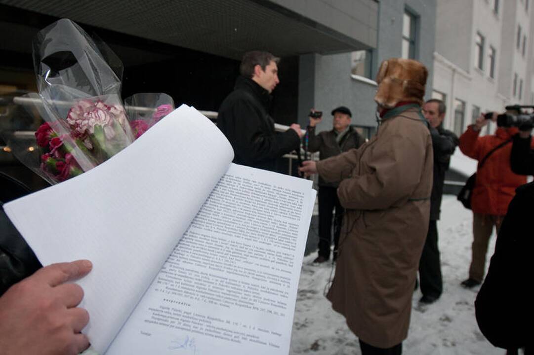Teismas išteisino A.Paleckį dėl sovietų agresijos neigimo