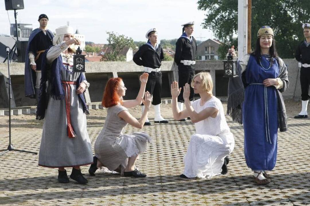 Klaipėdos jubiliejui – iškilminga vėliavos pakėlimo ceremonija