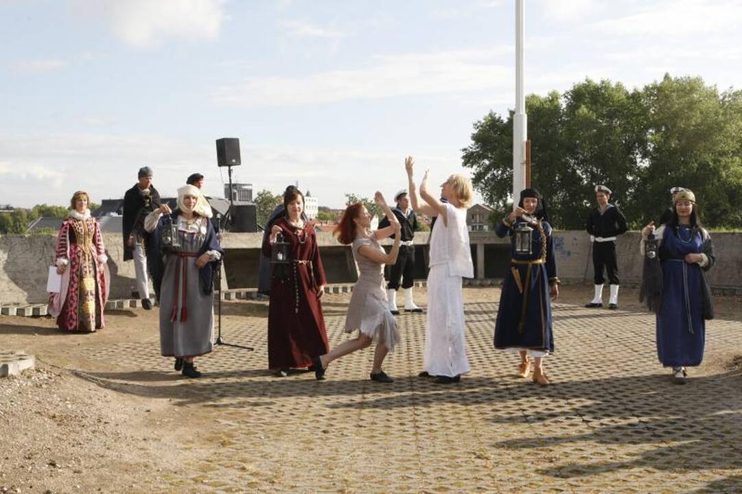 Klaipėdos jubiliejui – iškilminga vėliavos pakėlimo ceremonija