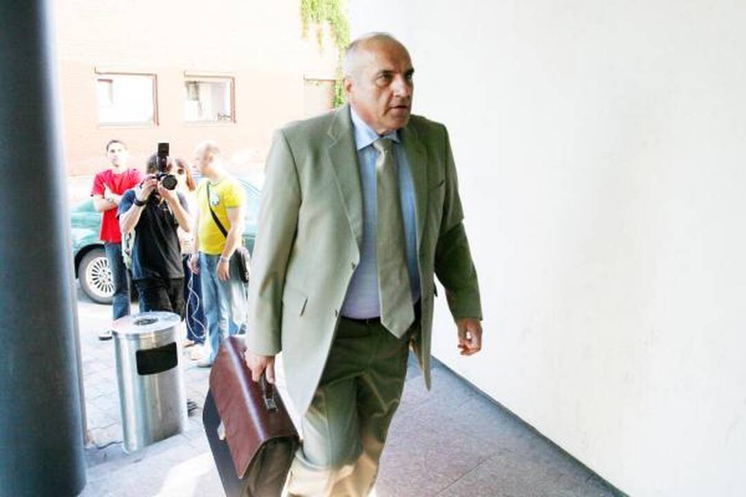 Uosto vadovas E.Gentvilas liudijo prieš verslininką P.Jurgutį