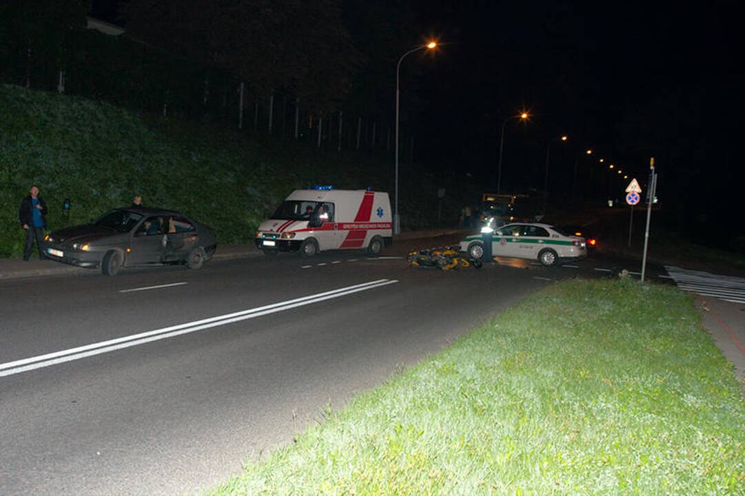 Per avariją Subačiaus gatvėje nukentėjo motociklininkų pora