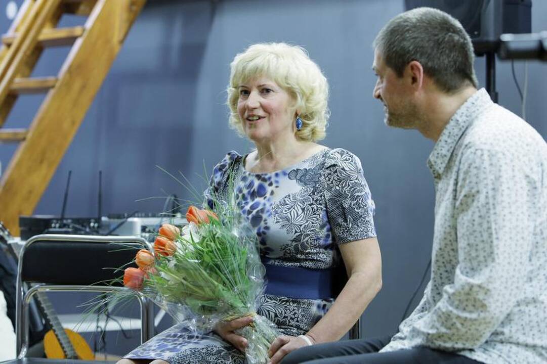 Šauniausia mama meilę dalija ne tik saviems vaikams  
