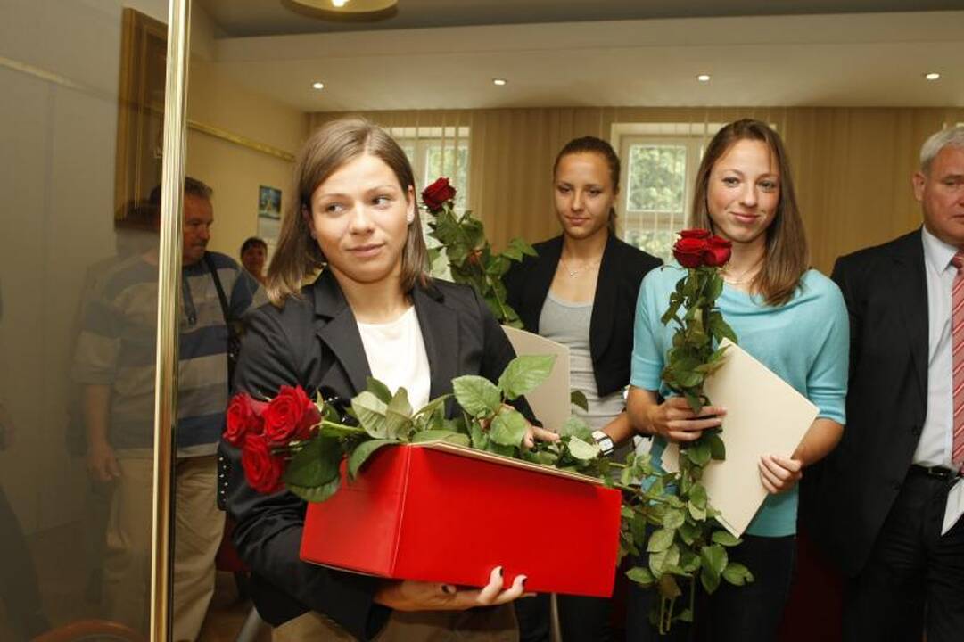 Klaipėdos meras V.Grubliauskas dėkojo lengvaatletėms