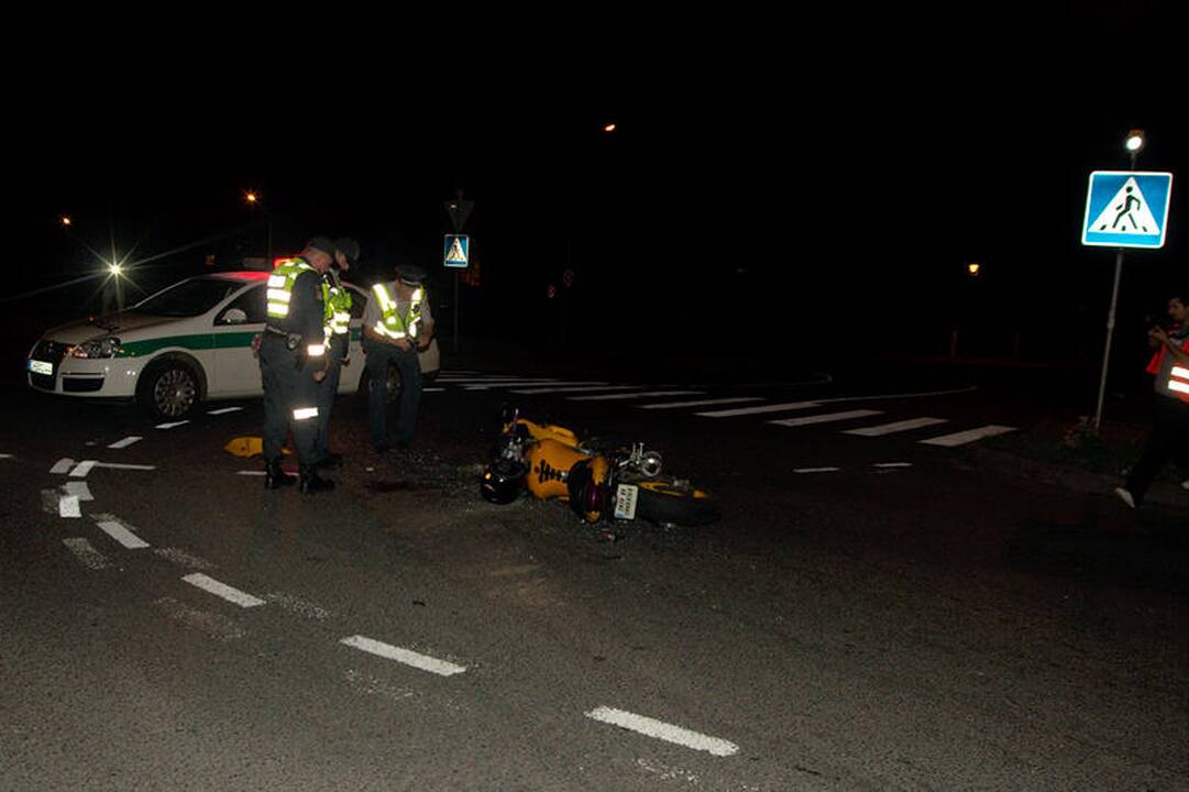 Per avariją Subačiaus gatvėje nukentėjo motociklininkų pora
