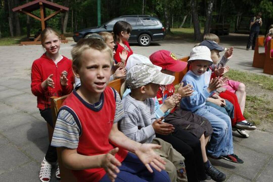 Tuberkulioze sergantiems vaikams surengta šventė 