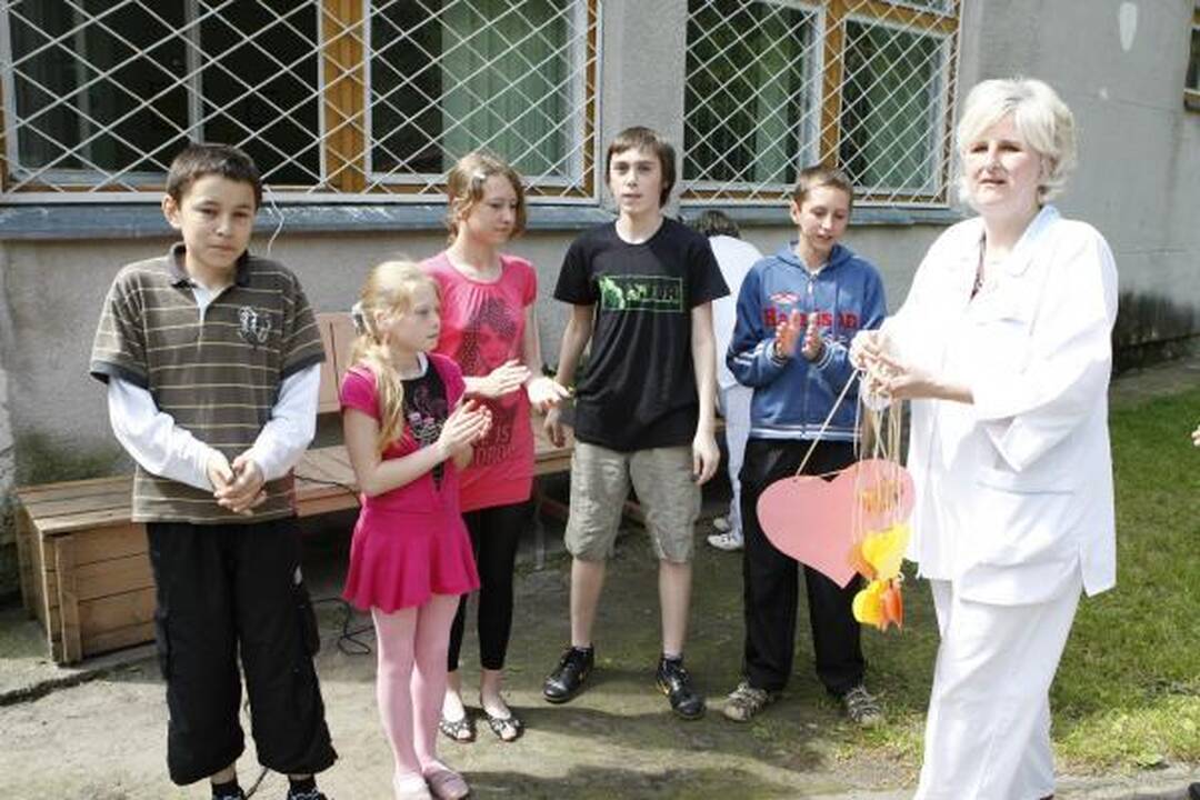Tuberkulioze sergantiems vaikams surengta šventė 