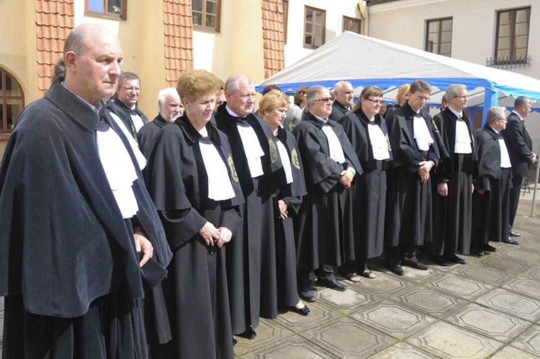 Vilniuje atidengta atminimo lenta Just.Marcinkevičiui