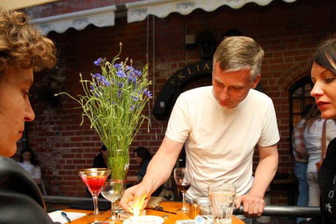 Restoranai ir kavinės palaikė viešbučių akciją žvakių šviesoje
