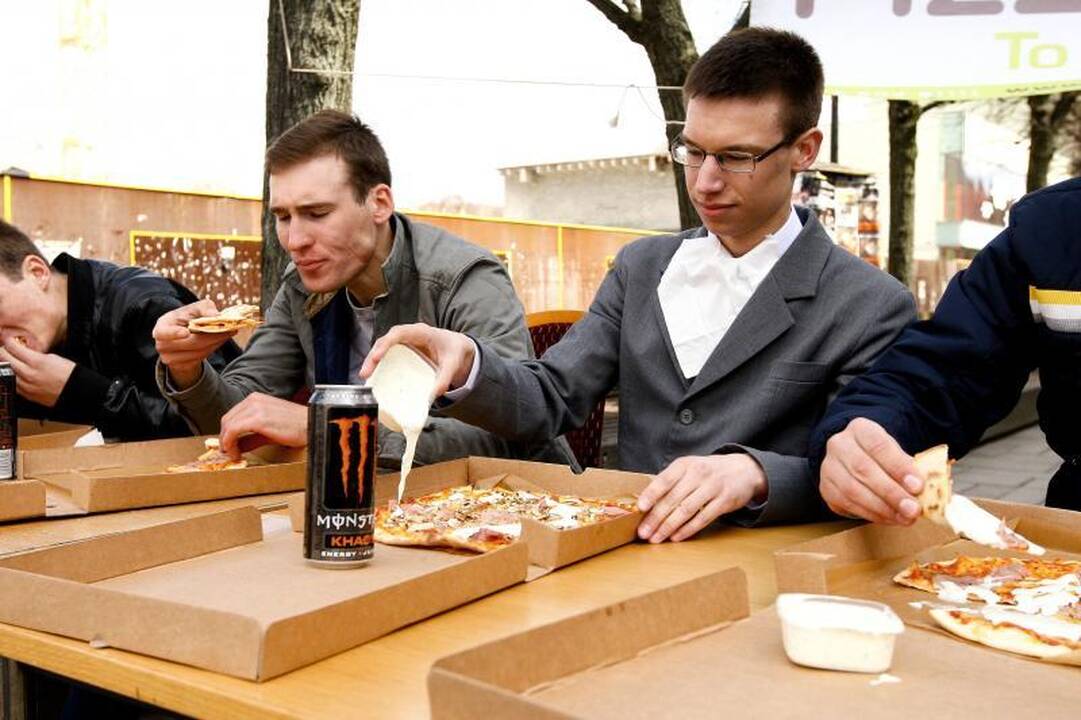 Ėdrūnų varžybas laimėjęs studentas: jaučiuosi vos užkandęs