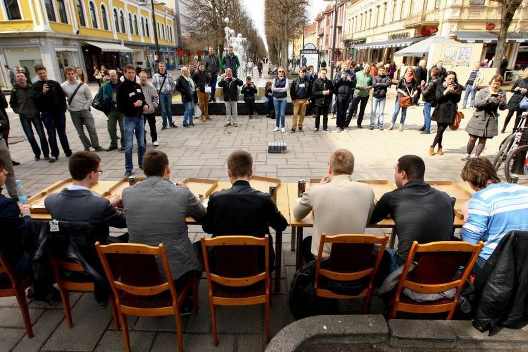 Ėdrūnų varžybas laimėjęs studentas: jaučiuosi vos užkandęs