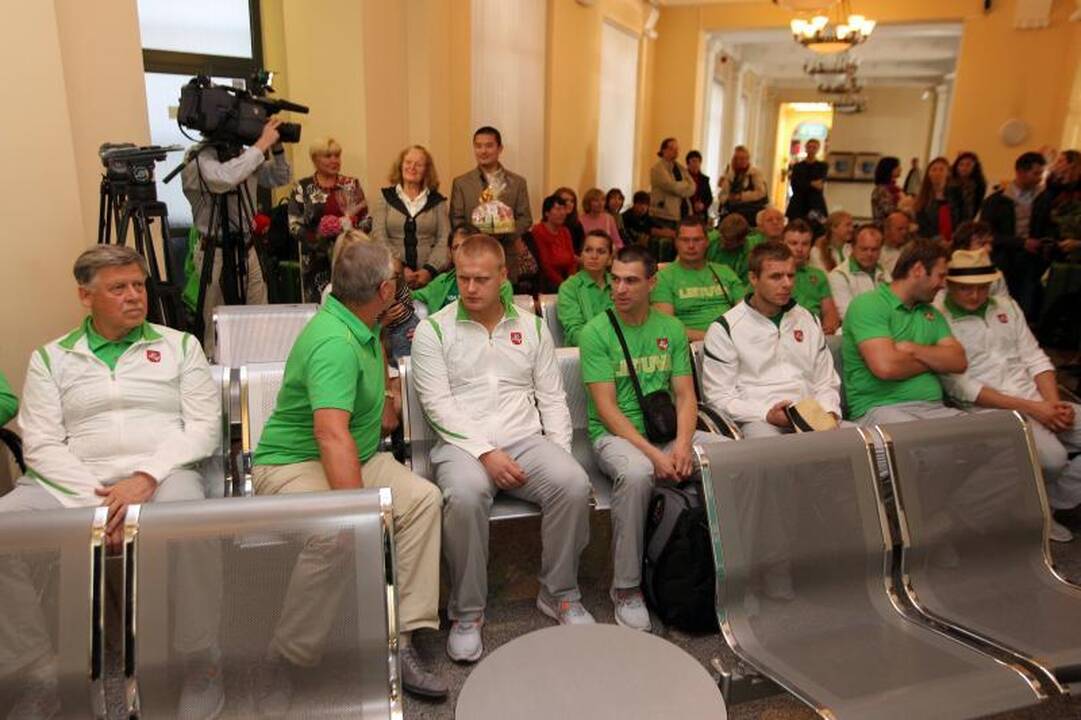 Į Lietuvą sugrįžo   šalies parolimpinė rinktinė