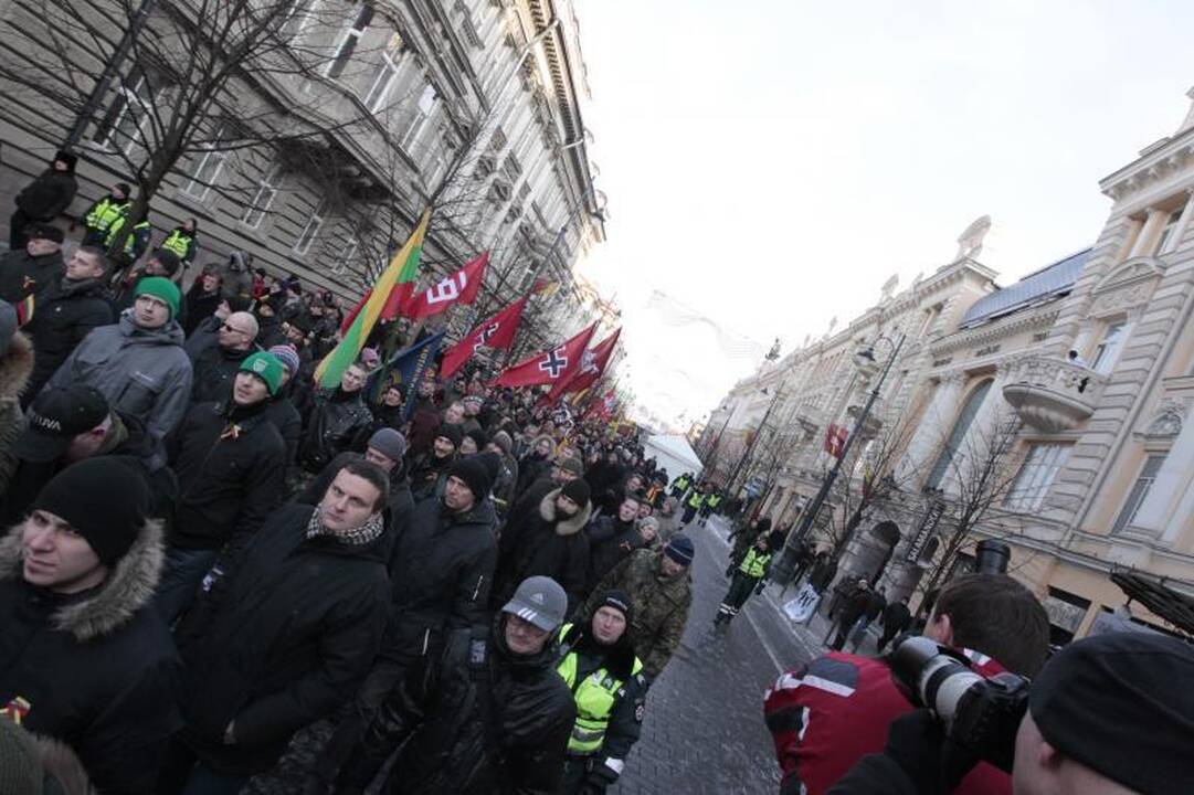 Uždraustoje eisenoje Vilniuje - tūkstančiai nacionalistų