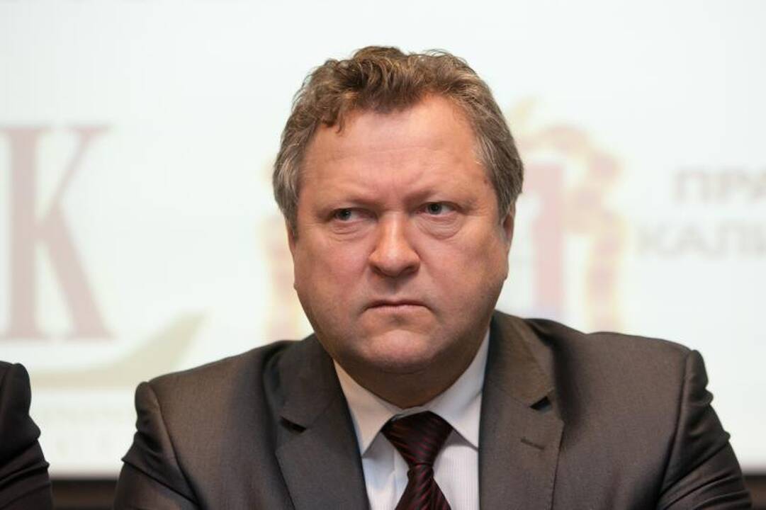 K.Starkevičius stabdo paramos dalybas stambiems ūkiams