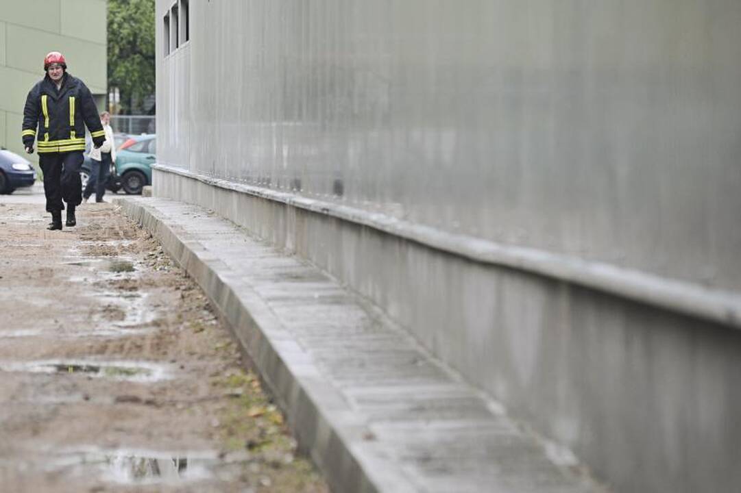 „Girstučio“ komplekse Kaune kilo gaisras, rasti dviejų žmonių lavonai