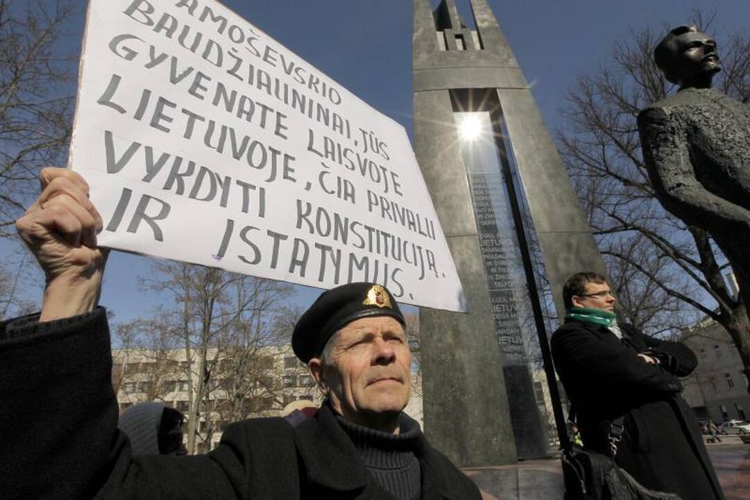 Patriotiniame mitinge - skirtingos pilietinės nuotaikos