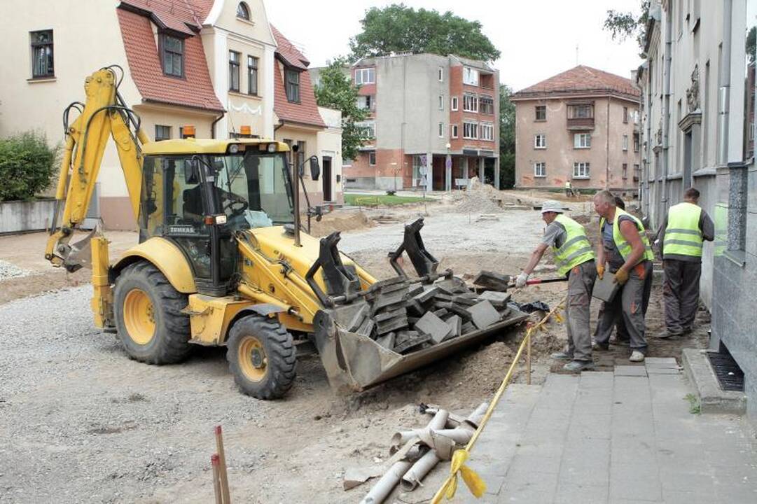 Klaipėdos gatvėse intensyviai verda remonto darbai