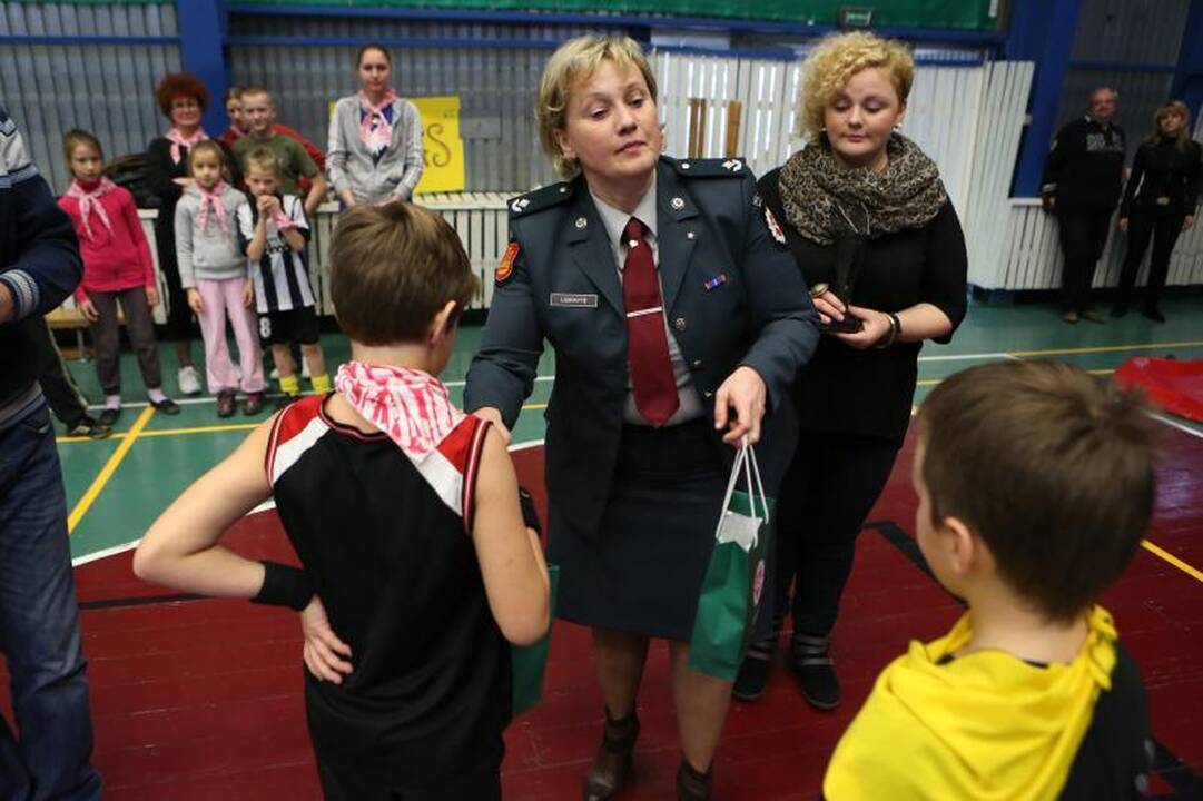 Šeimų šventėje – estefetės kartu su tėčiu ir mama